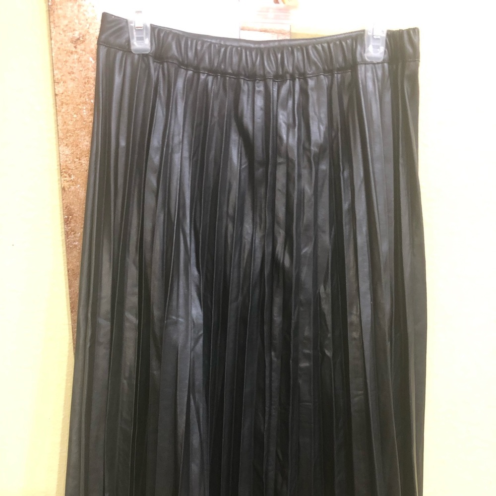Black leather skirt never worn
